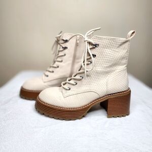 Altar'd State Swani Cream Snake Embossed Chunky Combat Lace Up Boots Size 8.5